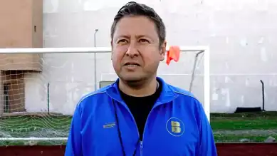 Öğretmen Baba, Kızına Takım Kurdu!