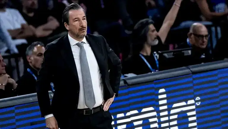 Anadolu Efes'in Yeni Hocası Luca Banchi!