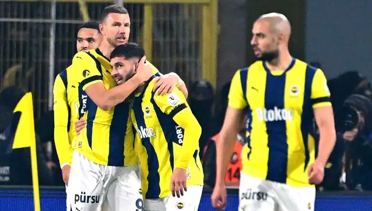 Fenerbahçe - Çaykur Rizespor Maçı Başladı!