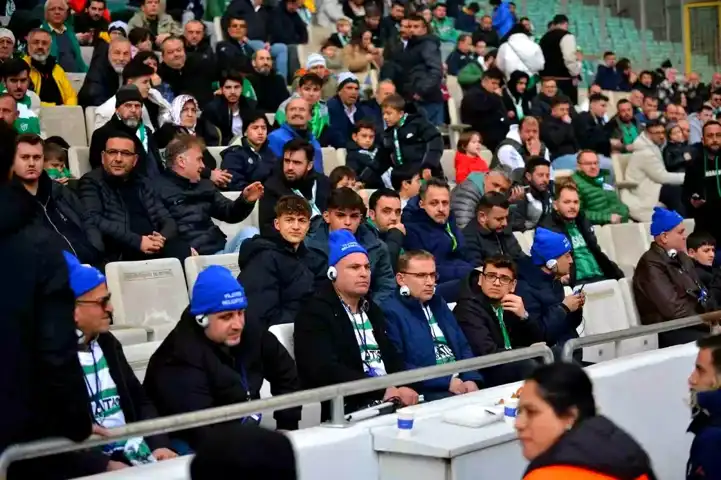 Yıldırım Belediyesi'nden Görme Engellilere Bursaspor Maç Keyfi